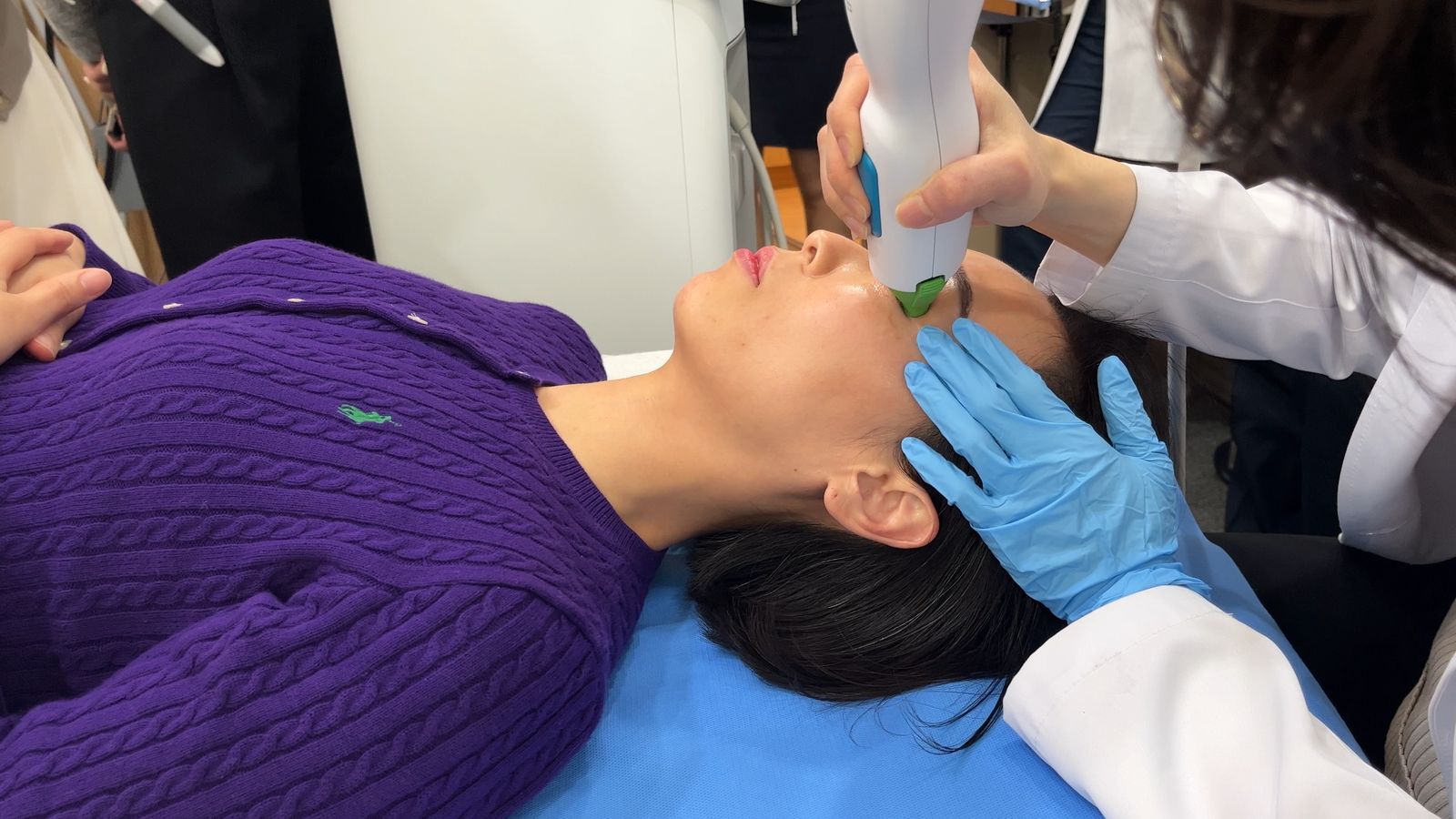 Eye Lifting (Lunch-time Eye Laser) at Yonsei Star Dermatology